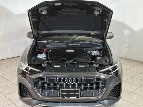Used 2025 Audi Q8 Premium w/ Convenience Package image 17