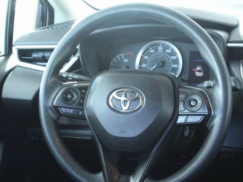 Certified 2021 Toyota Corolla LE image 25