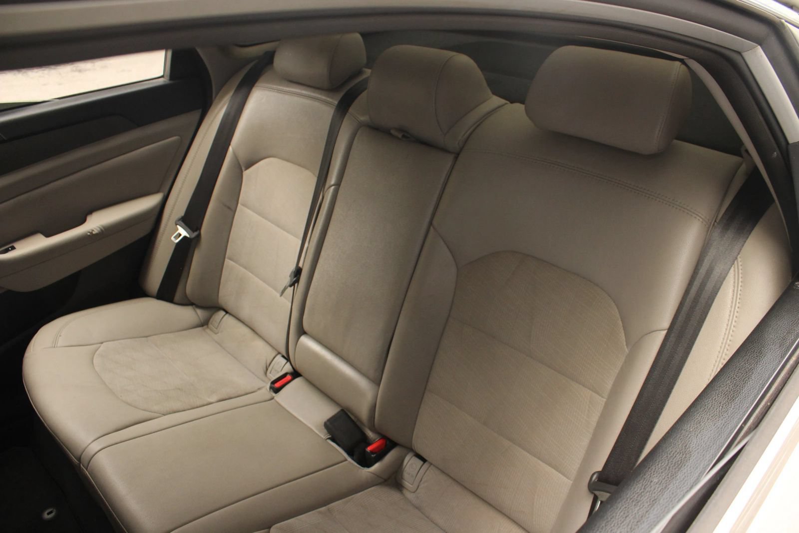 Used 2015 Hyundai Sonata Sport w/ Option Group 04 FWD image 18