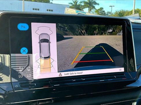 New 2026 Volkswagen Atlas Cross Sport SEL image 26