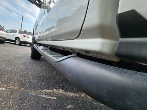 Used 2019 Chevrolet Silverado 2500 W/T AWD/4WD image 26