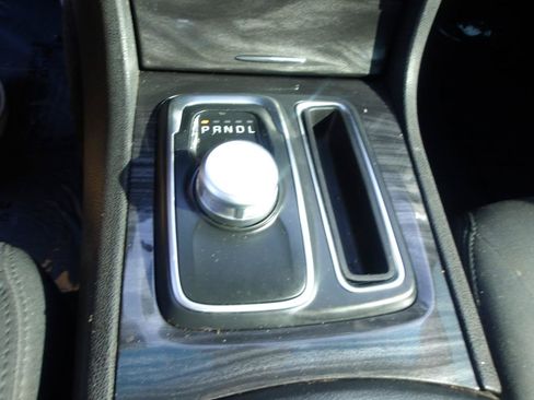 Used 2019 Chrysler 300 Touring w/ Sport Appearance Package RWD image 24