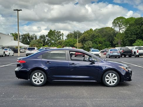 Used 2023 Toyota Corolla LE image 7