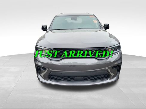 Used 2025 Dodge Durango GT AWD/4WD image 2