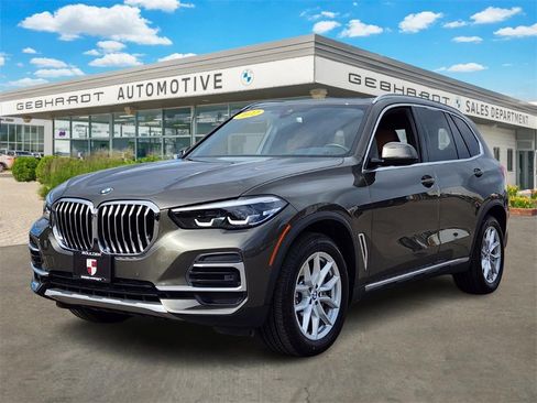 Used 2022 BMW X5 xDrive40i w/ Premium Package image 3
