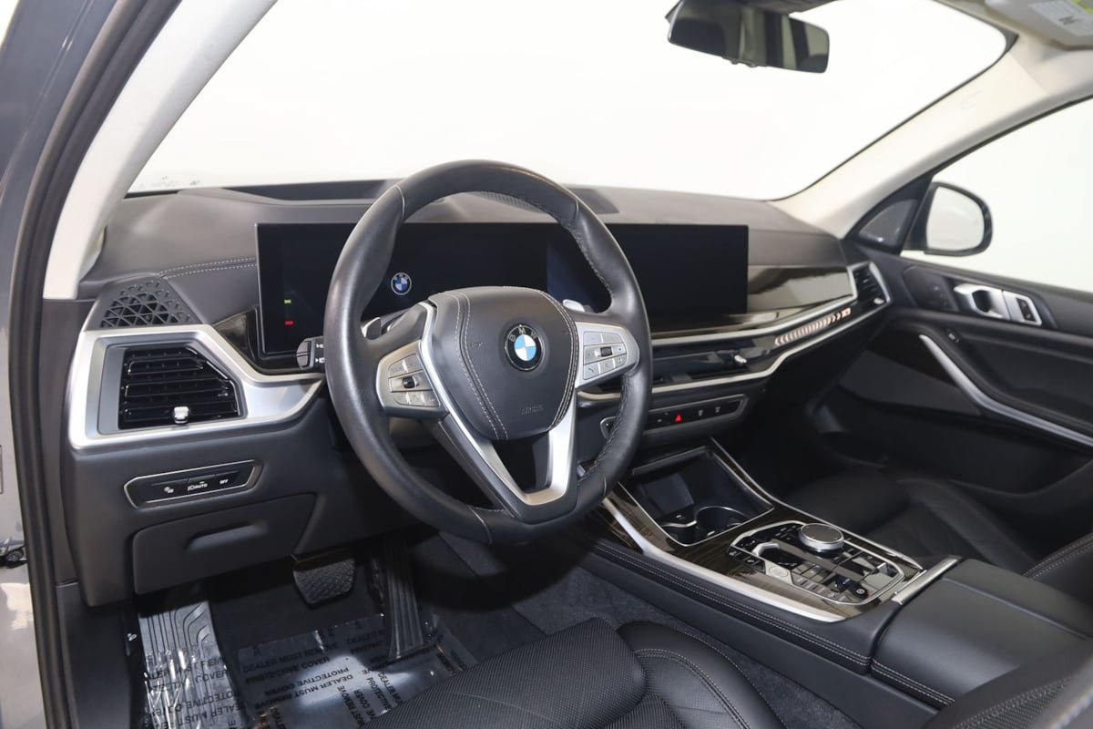 Used 2024 BMW X7 xDrive40i AWD/4WD image 30