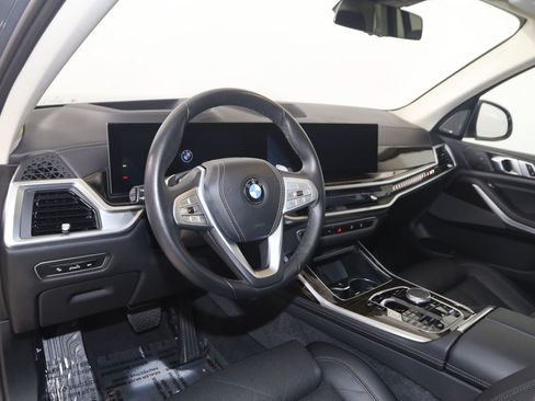 Used 2024 BMW X7 xDrive40i AWD/4WD image 30