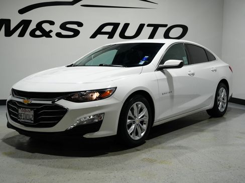 Used 2023 Chevrolet Malibu LT image 2