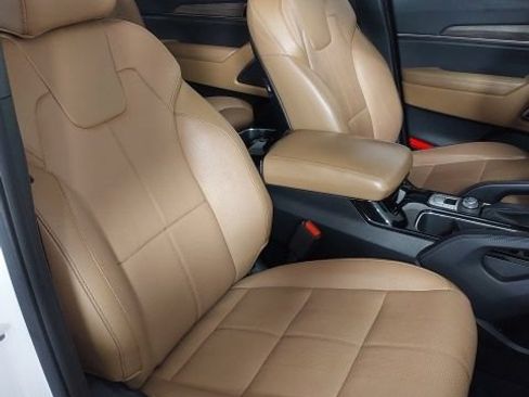 Used 2022 Kia Telluride SX FWD image 19