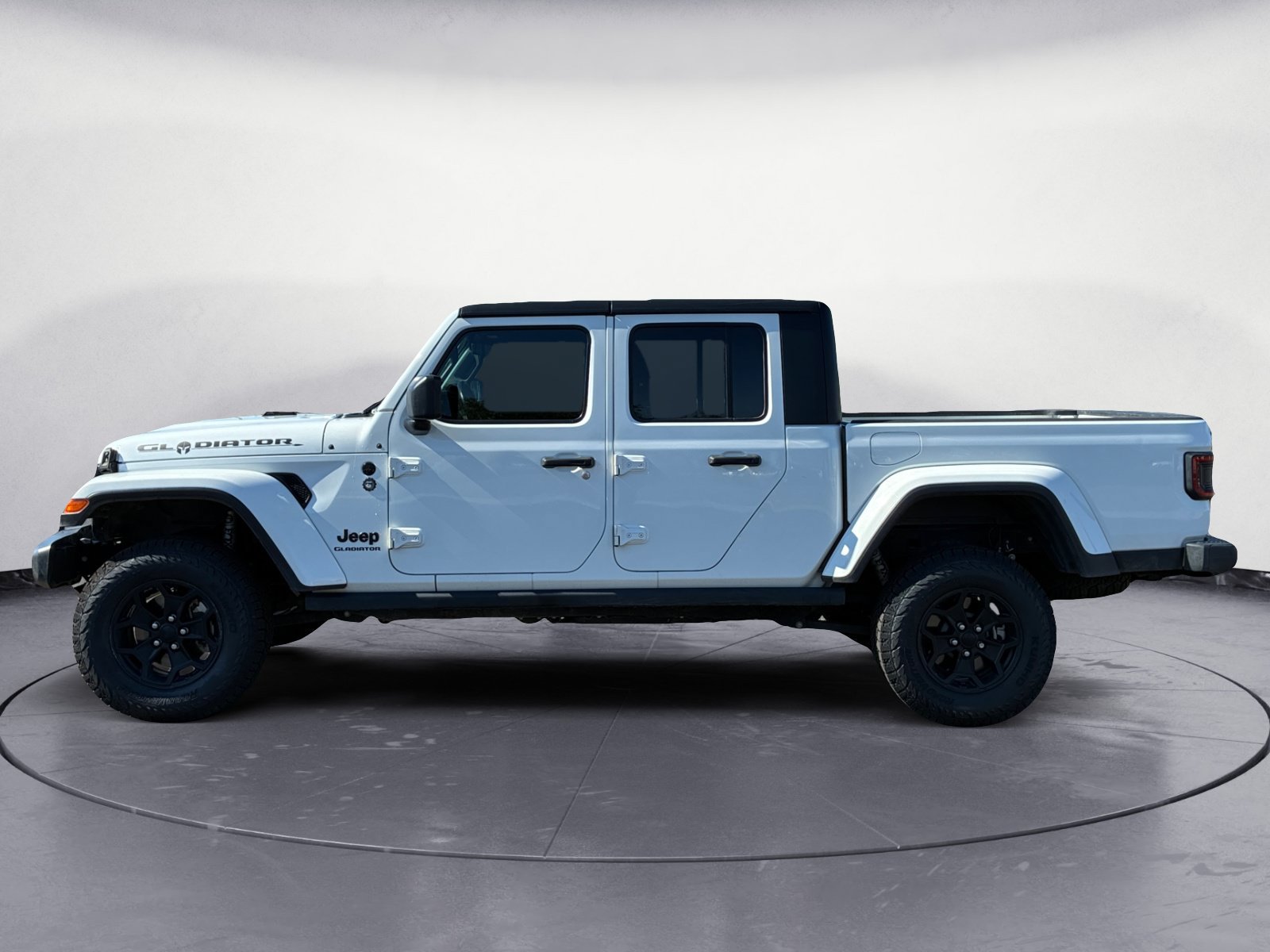 Used 2021 Jeep Gladiator Sport AWD/4WD image 3