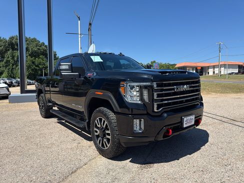 Used 2020 GMC Sierra 2500 AT4 w/ AT4 Premium Package AWD/4WD image 17