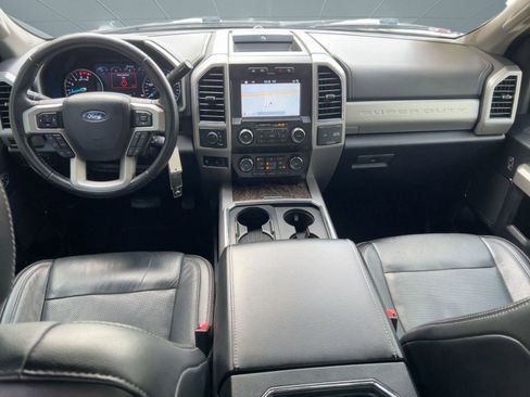 Used 2019 Ford F450 Lariat w/ Lariat Value Package image 16