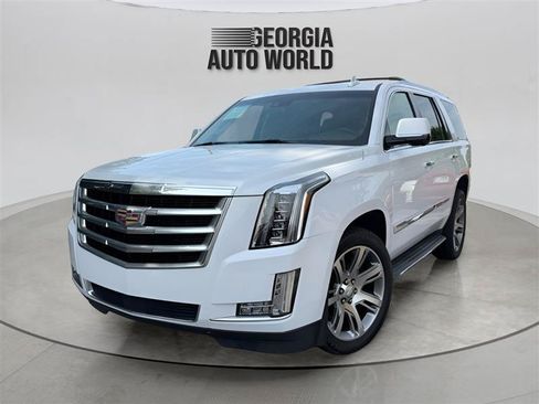 Used 2016 Cadillac Escalade Premium AWD/4WD image 5