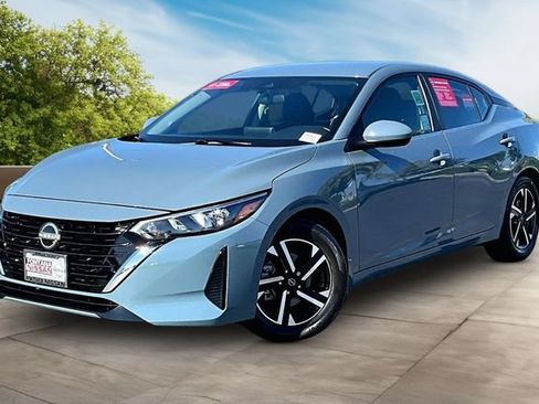 Certified 2025 Nissan Sentra SV FWD image 3