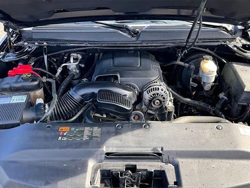 Used 2013 Cadillac Escalade EXT Premium image 9