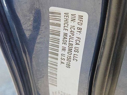 Used 2021 Jeep Cherokee Latitude Plus FWD image 25