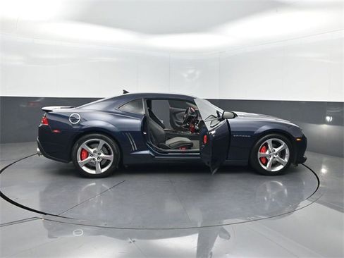 Used 2015 Chevrolet Camaro SS w/ RS Package image 42