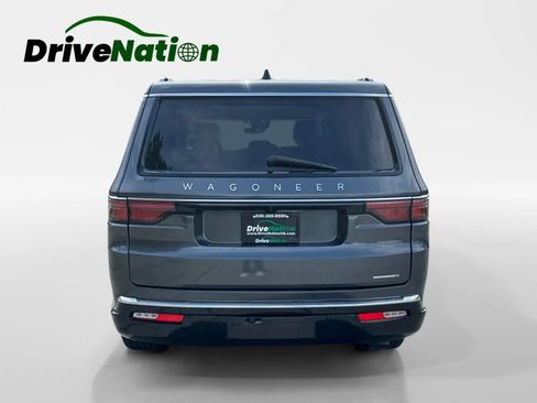Used 2024 Jeep Wagoneer L Series II w/ Flexible Seating Group image 6