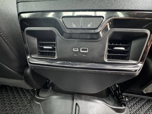 Used 2024 GMC Sierra 2500 AT4 w/ AT4 Preferred Package AWD/4WD image 35