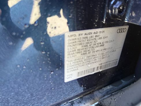 Certified 2025 Audi Q7 3.0T Prestige image 35