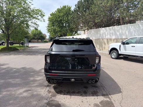 Used 2023 Ford Explorer ST w/ Equipment Group 401A AWD/4WD image 4