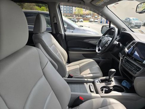 Used 2017 Honda Ridgeline RTL-T image 4