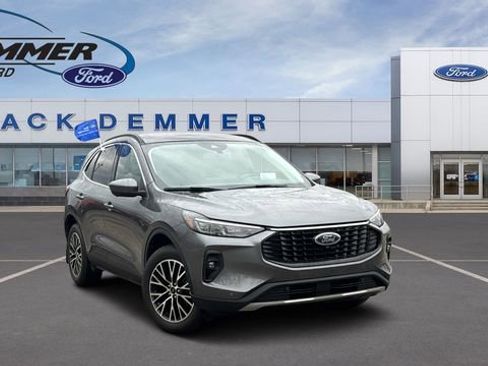 Certified 2024 Ford Escape SE w/ PHEV Premium Package image 1