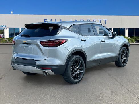 Used 2023 Chevrolet Blazer LT w/ Driver Confidence Package image 7