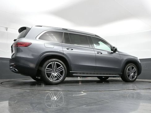 Used 2024 Mercedes-Benz GLS 450 4MATIC image 43