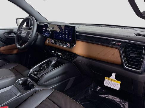 New 2026 GMC Canyon AT4 w/ Technology Plus Package image 30