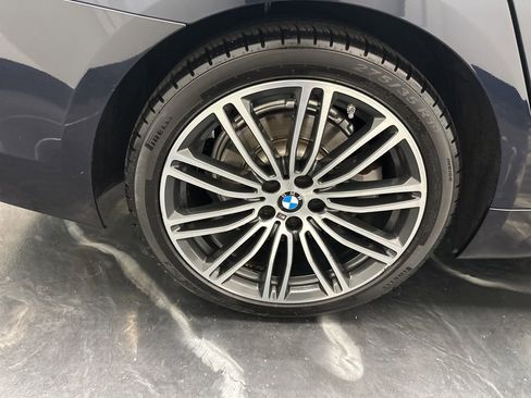Used 2018 BMW 530e w/ M Sport Package 2 RWD image 32