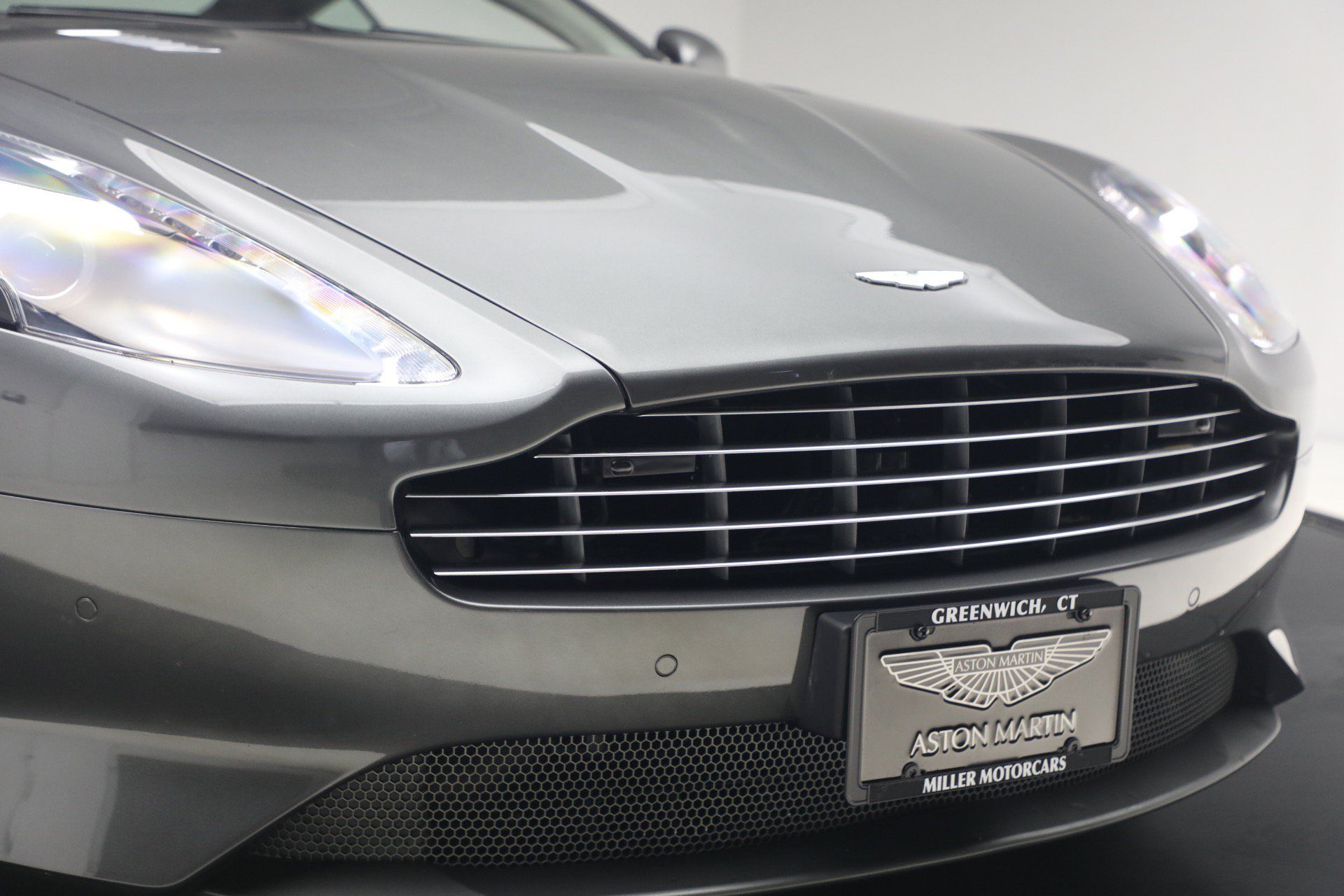 Used 2014 Aston Martin DB9 Coupe RWD image 26