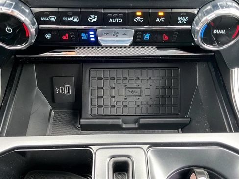 Used 2025 Ford F150 Raptor AWD/4WD image 18