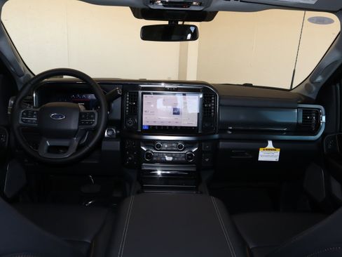 New 2026 Ford F250 Lariat w/ Black Appearance Package AWD/4WD image 25