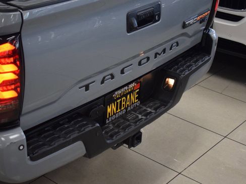 Used 2021 Toyota Tacoma TRD Sport w/ Technology Package image 13