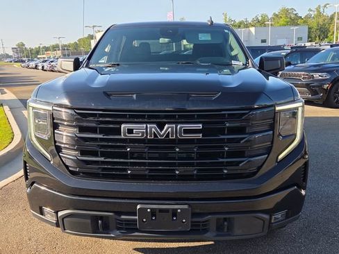 Used 2023 GMC Sierra 1500 Elevation AWD/4WD image 2