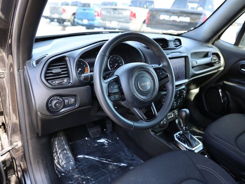 Used 2022 Jeep Renegade Altitude image 14