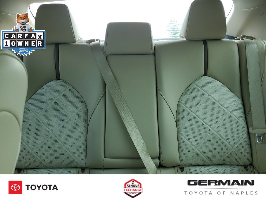 Used 2018 Toyota Camry XLE FWD image 30