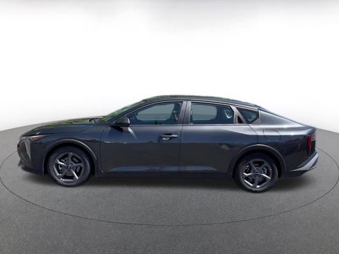 Used 2025 Kia K4 LXS FWD image 9