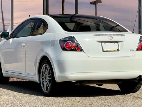 Used 2010 Scion tC image 10