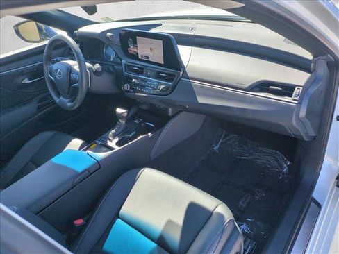 Used 2024 Lexus ES 350 w/ Premium Package FWD image 22