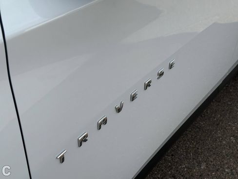 Certified 2023 Chevrolet Traverse LS FWD image 9