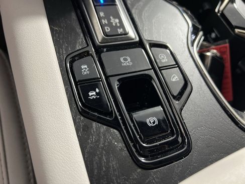 Used 2024 Lexus RX 350 Premium image 32