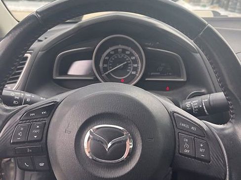 Used 2015 MAZDA MAZDA3 i Touring image 20