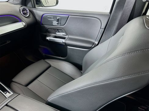 Certified 2025 Mercedes-Benz GLB 250 4MATIC image 24