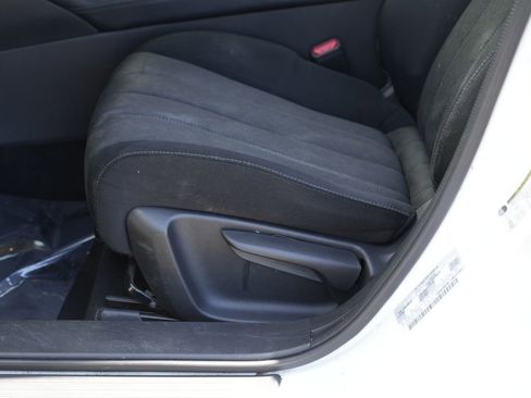Used 2018 MAZDA MAZDA6 Sport w/ I-ACTIVSENSE Package FWD image 21