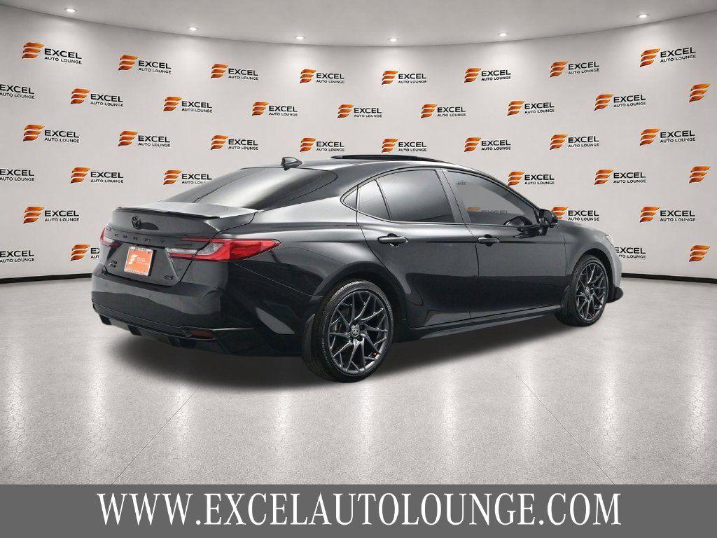 Used 2025 Toyota Camry XSE w/ Premium Plus Package AWD/4WD image 5