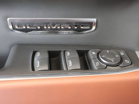 Used 2026 GMC Sierra 1500 Denali Ultimate AWD/4WD image 10