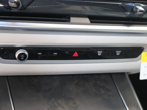 Used 2026 BMW X5 sDrive40i RWD image 19