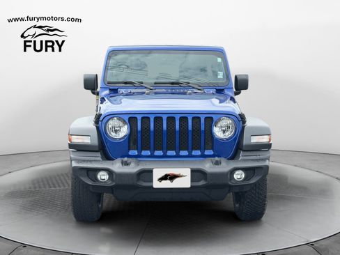 Used 2018 Jeep Wrangler Unlimited Sport S AWD/4WD image 9